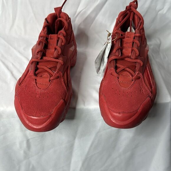 Size 7.5w - Reebok Cardi B x Club C V2 Mars Red W - Picture 2 of 8